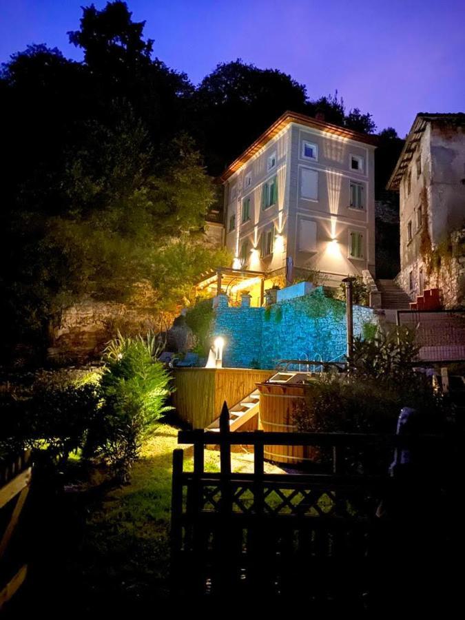La Casa Sulla Collina Del Castello Villa Breno Exterior foto